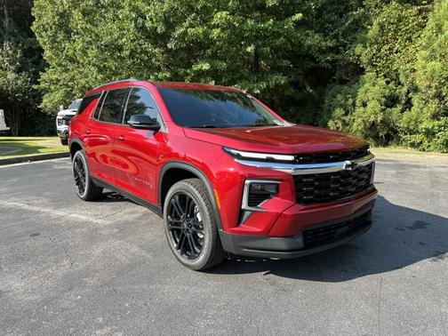 2026 Chevrolet Traverse FWD LT