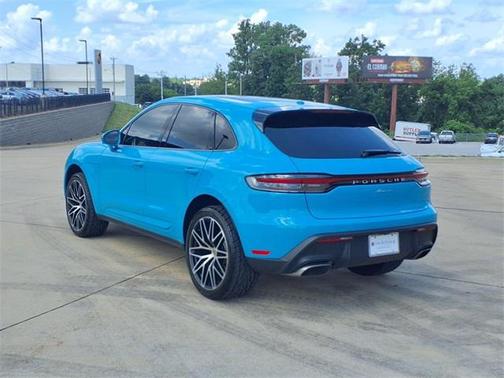 2022 Porsche Macan Base