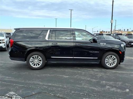 2024 GMC Yukon XL SLT