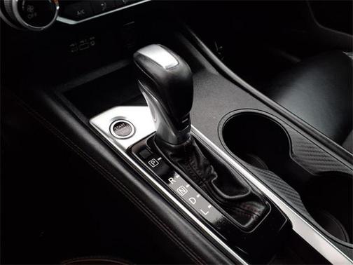 2021 Nissan Altima SR FWD