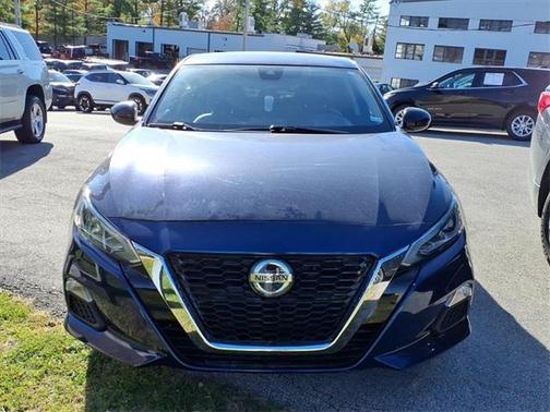 2021 Nissan Altima SR FWD