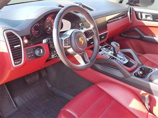 2023 Porsche Cayenne Platinum Edition