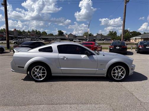 2006 Ford Mustang GT Premium