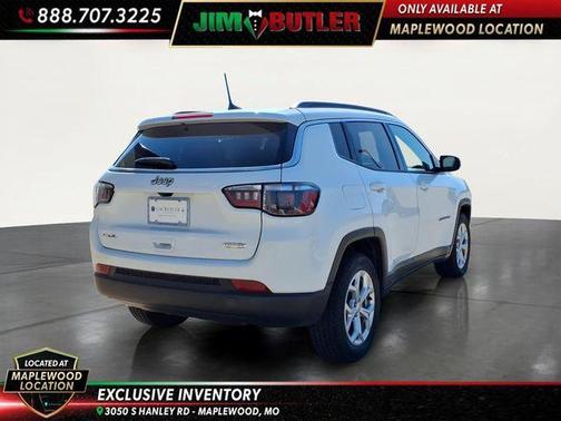 Bright White Clearcoat 2024 Jeep Compass Latitude