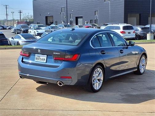 2025 BMW 330 i xDrive
