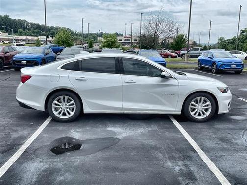 2017 Chevrolet Malibu Hybrid Base