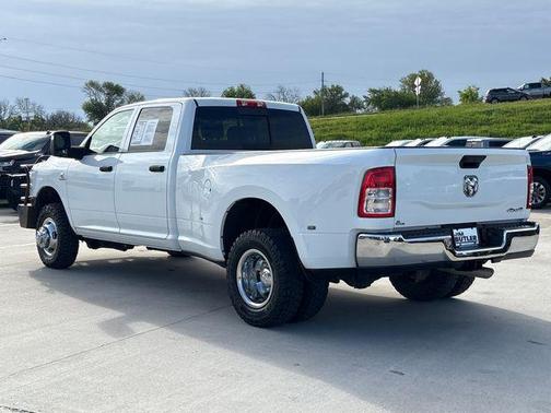 Bright White Clearcoat 2023 RAM 3500 Tradesman