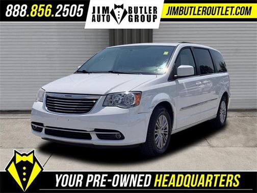 2015 Chrysler Town & Country Touring-L