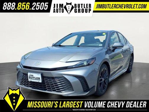 Heavy Metal 2025 Toyota Camry SE
