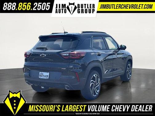Mosaic Black Metallic 2026 Chevrolet Trailblazer RS