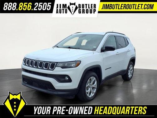 Bright White Clearcoat 2024 Jeep Compass Latitude