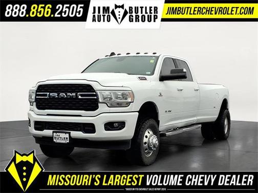 2022 RAM 3500 Big Horn Crew Cab 4x4 8' Box