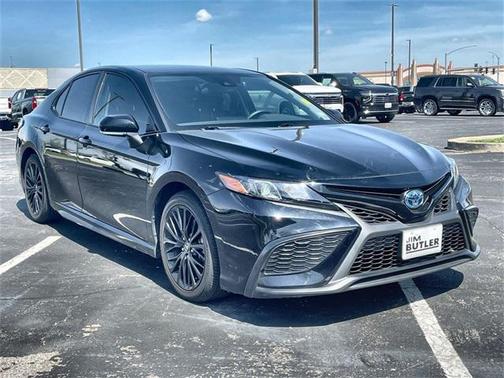 2022 Toyota Camry Nightshade Edition Hybrid