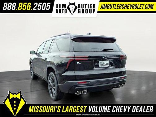 Mosaic Black Metallic 2026 Chevrolet Traverse LT