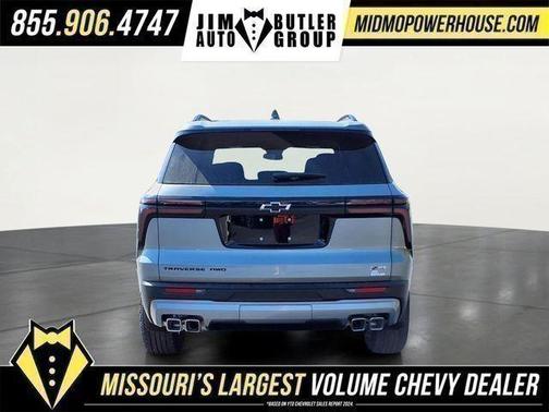 Sterling Gray Metallic 2026 Chevrolet Traverse AWD Z71