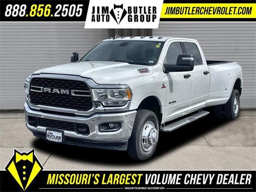 2023 RAM 3500 Big Horn Crew Cab 4x4 8' Box