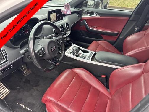 2019 Kia Stinger GT2