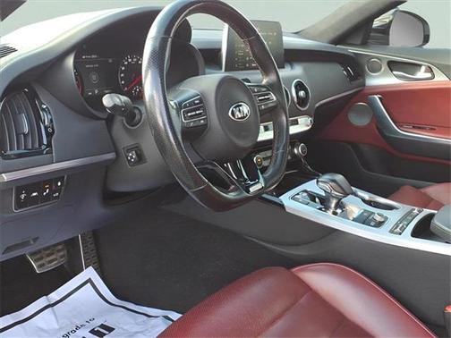 2019 Kia Stinger GT2