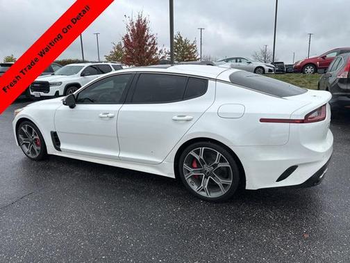 2019 Kia Stinger GT2