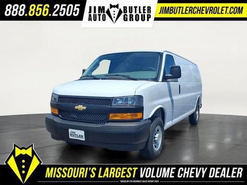 Summit White 2026 Chevrolet Express 2500 Work Van