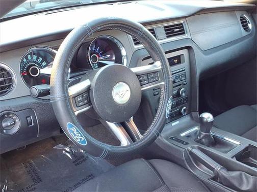 2013 Ford Mustang V6