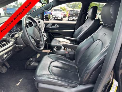 2018 Chrysler Pacifica Touring-L