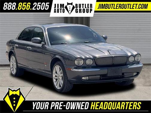 2004 Jaguar XJ Base