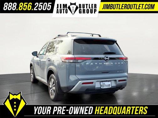 Solid Gray/Super Black 2024 Nissan Pathfinder SL 4WD