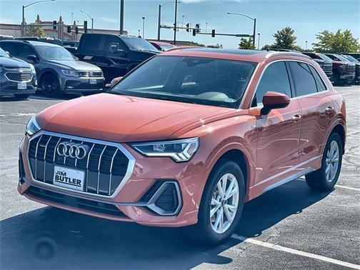 2025 Audi Q3 Premium 45 TFSI S line quattro Tiptronic