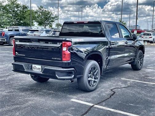 2025 Chevrolet Silverado 1500 Custom