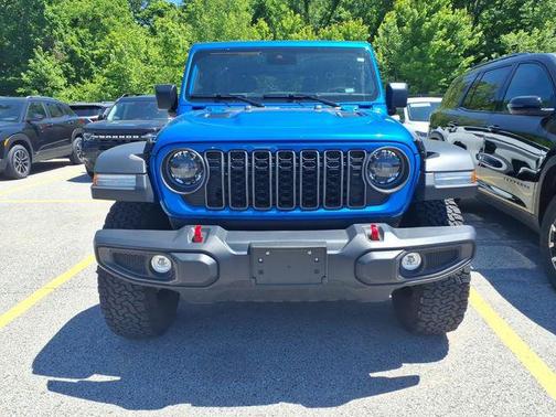 Hydro Blue Pearlcoat 2025 Jeep Wrangler Rubicon