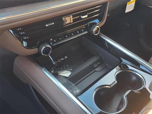 2026 Chevrolet Suburban High Country, 4WD