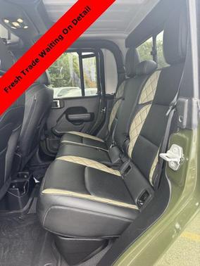 2021 Jeep Gladiator Willys 4x4