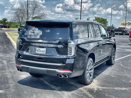 2025 Chevrolet Suburban 4WD High Country