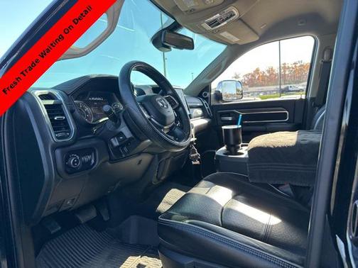 2022 RAM 2500 Laramie Crew Cab 4x4 8' Box