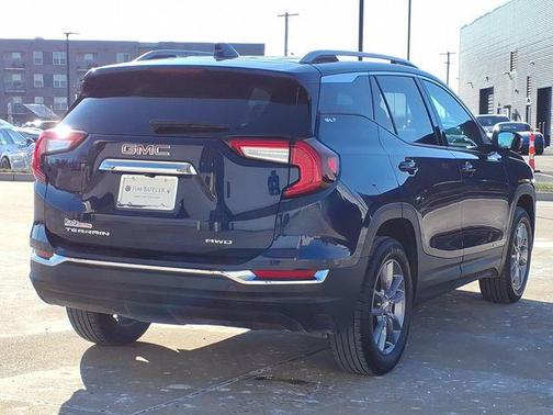 2023 GMC Terrain SLT