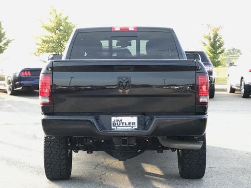 2017 RAM 2500 Laramie Crew Cab 4x4 6'4' Box