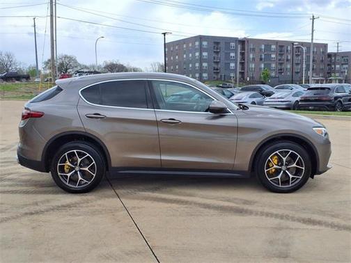 2019 Alfa Romeo Stelvio Ti