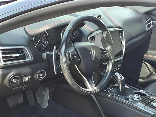 2022 Maserati Ghibli Modena Q4