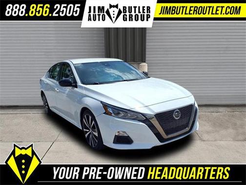 2022 Nissan Altima SR FWD
