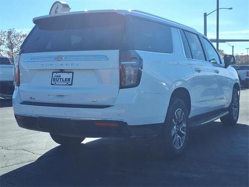 2022 Chevrolet Suburban LT