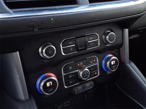 2022 GMC Yukon XL SLE