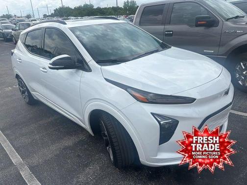 Summit White 2022 Chevrolet Bolt EUV FWD Premier
