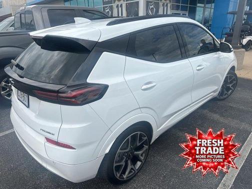 Summit White 2022 Chevrolet Bolt EUV FWD Premier