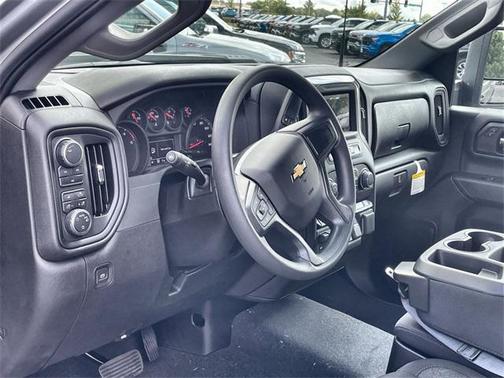 2025 Chevrolet Silverado 2500 Custom