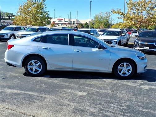 2017 Chevrolet Malibu 1LS