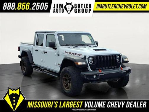 Bright White Clearcoat 2021 Jeep Gladiator Mojave 4X4