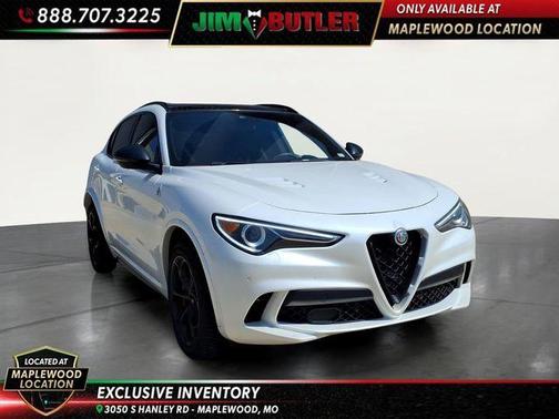 Trofeo White Tri-Coat 2019 Alfa Romeo Stelvio Quadrifoglio