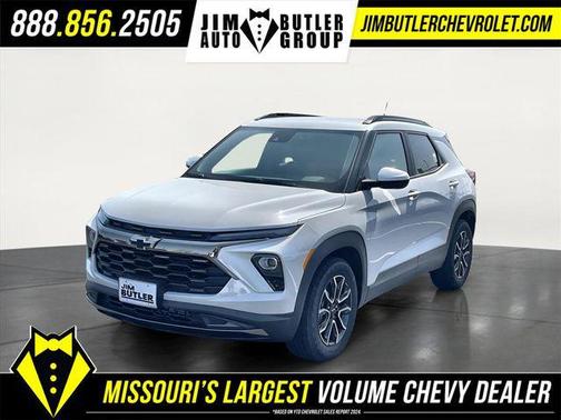 Iridescent Pearl Tricoat 2026 Chevrolet Trailblazer ACTIV