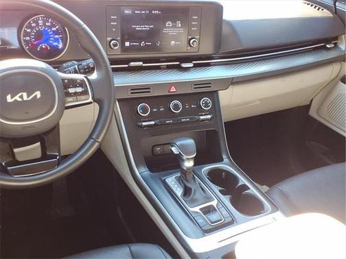 2022 Kia Carnival LXS